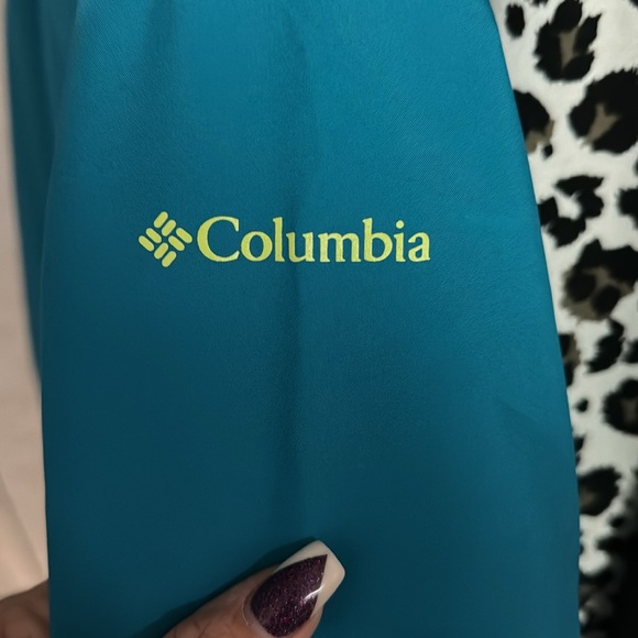 Columbia woman’s snowboarding coat - Picture 5 of 5